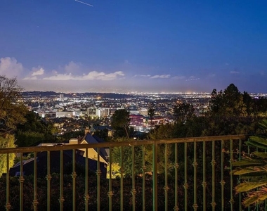 1514 Sunset Plaza Drive - Photo Thumbnail 43