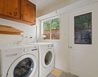 821 Laveta Terrace - Photo Thumbnail 14