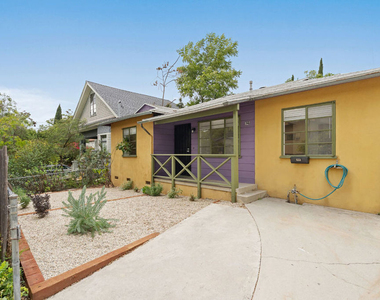 821 Laveta Terrace - Photo Thumbnail 15