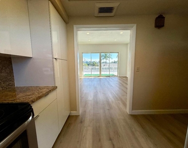 1165 E Atlantic Avenue - Photo Thumbnail 7