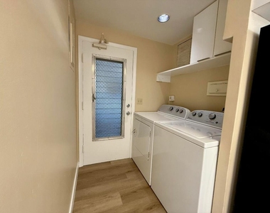 1165 E Atlantic Avenue - Photo Thumbnail 6