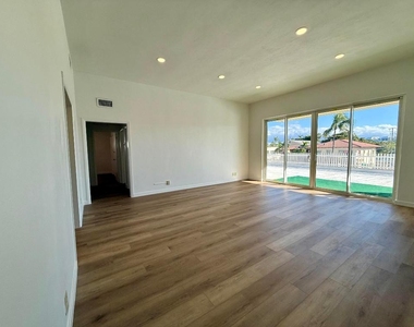 1165 E Atlantic Avenue - Photo Thumbnail 2