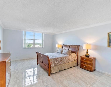 2851 S Ocean Boulevard - Photo Thumbnail 7