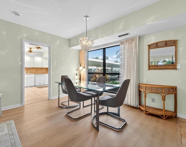 6 Concourse Drive - Photo Thumbnail 1