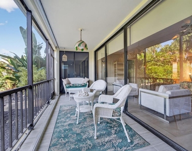 6 Concourse Drive - Photo Thumbnail 23