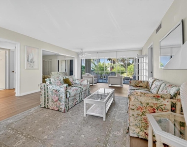 6 Concourse Drive - Photo Thumbnail 15