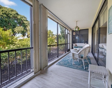 6 Concourse Drive - Photo Thumbnail 22