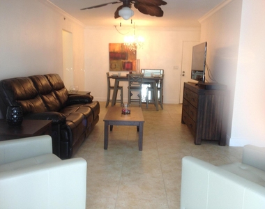 3221 S Ocean Boulevard - Photo Thumbnail 10