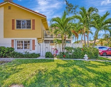 237 Seabreeze Circle - Photo Thumbnail 1