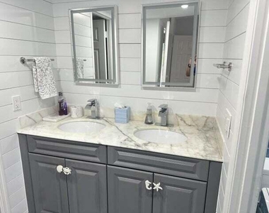 237 Seabreeze Circle - Photo Thumbnail 16