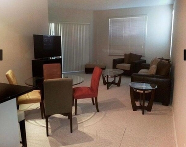 804 E Windward Way - Photo Thumbnail 3