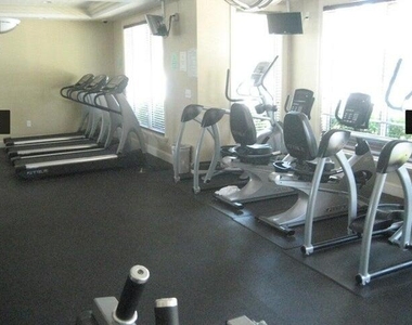 804 E Windward Way - Photo Thumbnail 14