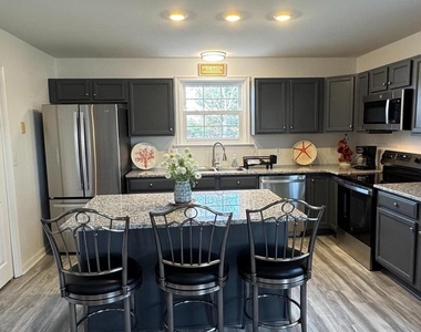 1546 Savannah Road - Photo Thumbnail 10