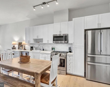 6803 Cameron Drive Nw - Photo Thumbnail 7