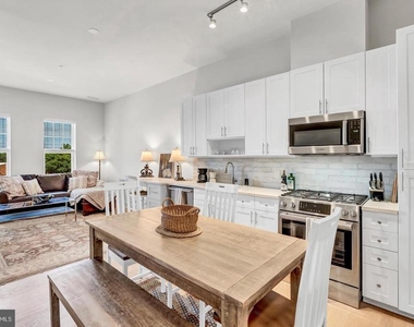 6803 Cameron Drive Nw - Photo Thumbnail 9