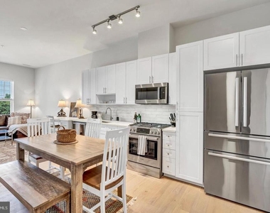 6803 Cameron Drive Nw - Photo Thumbnail 6