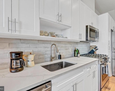 6803 Cameron Drive Nw - Photo Thumbnail 13