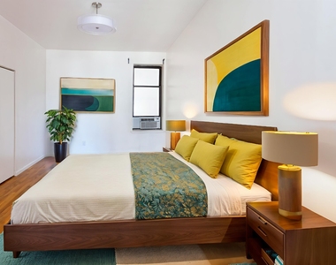 51 West 131st Street - Photo Thumbnail 6