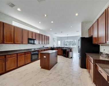 17904 Cachet Isle Drive - Photo Thumbnail 11