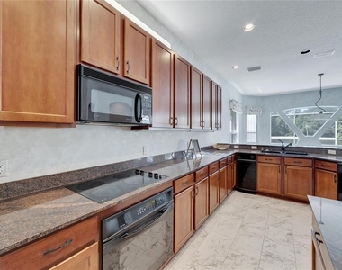 17904 Cachet Isle Drive - Photo Thumbnail 13