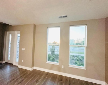1680 Houston Street - Photo Thumbnail 10