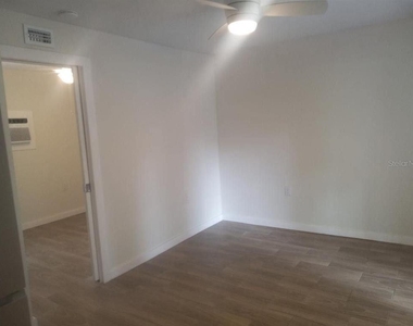 212 Broad Street - Photo Thumbnail 3