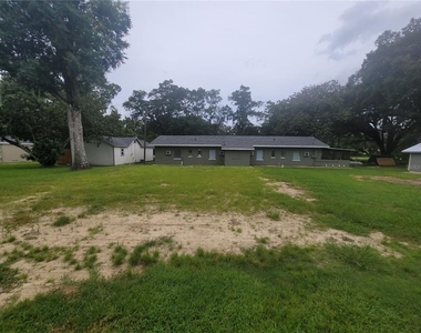 212 Broad Street - Photo Thumbnail 4