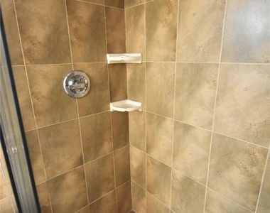 4301 Martinique Circle - Photo Thumbnail 14