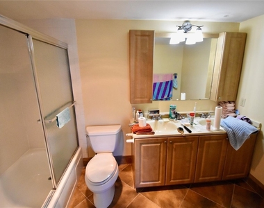 4301 Martinique Circle - Photo Thumbnail 16