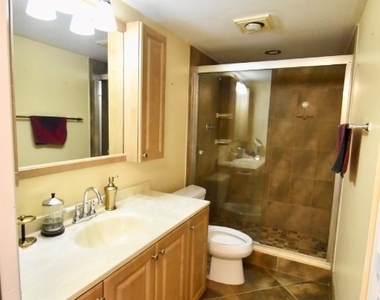 4301 Martinique Circle - Photo Thumbnail 13