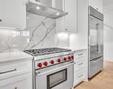 4116 University Boulevard - Photo Thumbnail 9