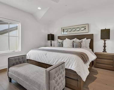 4116 University Boulevard - Photo Thumbnail 26