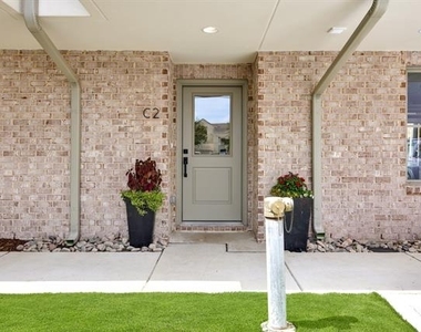 4116 University Boulevard - Photo Thumbnail 2