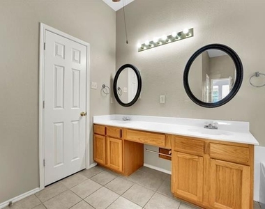 1708 Windcastle Drive - Photo Thumbnail 24