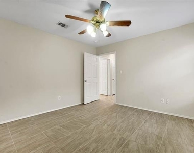 1708 Windcastle Drive - Photo Thumbnail 20