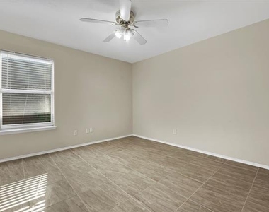 1708 Windcastle Drive - Photo Thumbnail 17