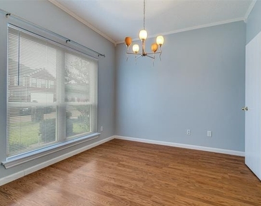 307 Pointer Place - Photo Thumbnail 4