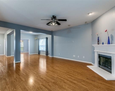 307 Pointer Place - Photo Thumbnail 7