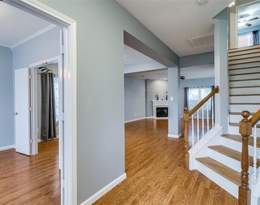 307 Pointer Place - Photo Thumbnail 3