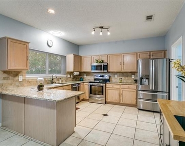 307 Pointer Place - Photo Thumbnail 9