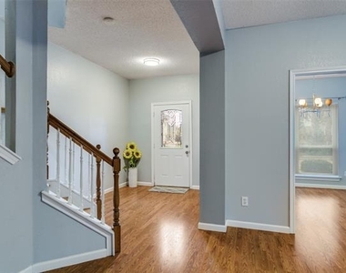 307 Pointer Place - Photo Thumbnail 2