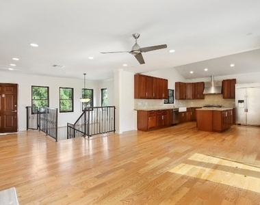 1420 Ashland Avenue - Photo Thumbnail 6