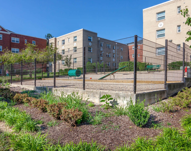 701 North Wayne Street - Photo Thumbnail 37