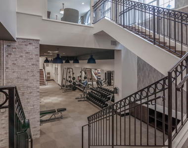 701 North Wayne Street - Photo Thumbnail 25