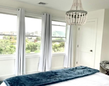 800 Dune Road - Photo Thumbnail 7
