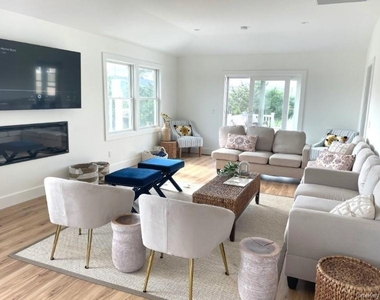 800 Dune Road - Photo Thumbnail 5