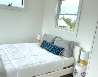 800 Dune Road - Photo Thumbnail 10