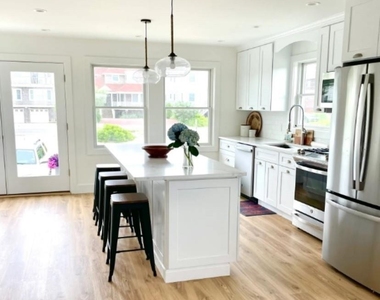 800 Dune Road - Photo Thumbnail 3