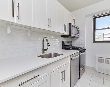 345 E 80th Street - Photo Thumbnail 5