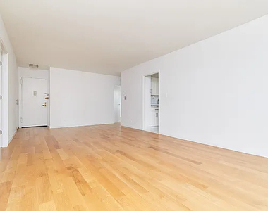 345 E 80th Street - Photo Thumbnail 2